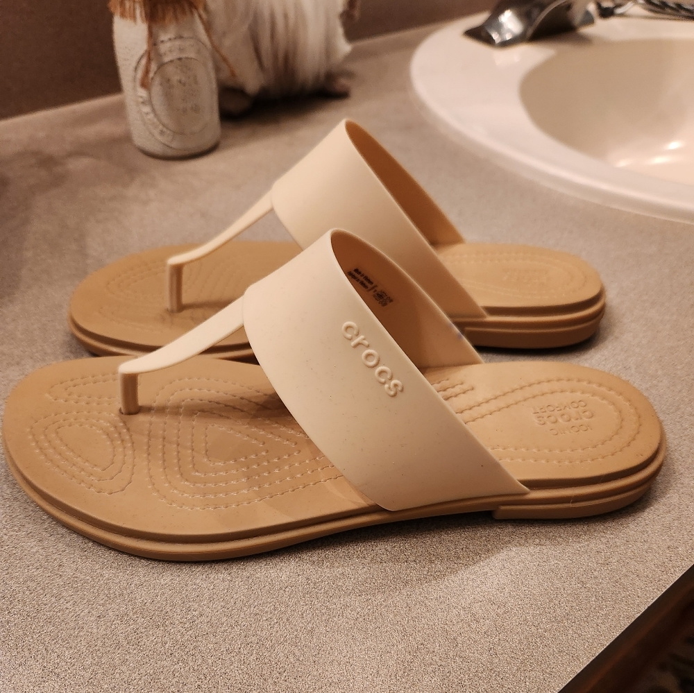 CROCS womens sandal